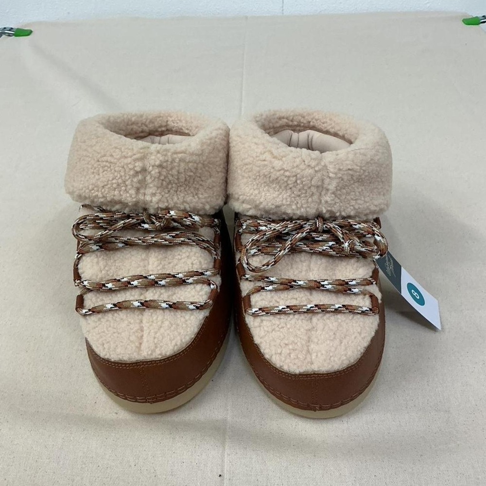 Universal Thread cozy sherpa boots